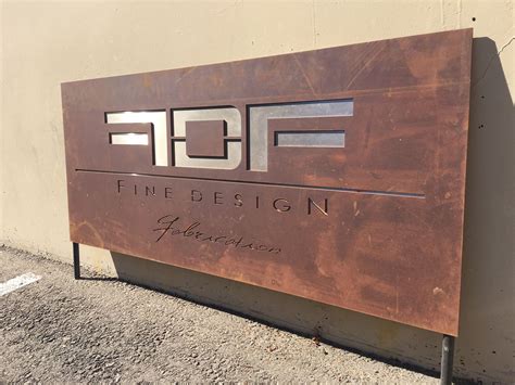 Custom Metal Sign Makers .